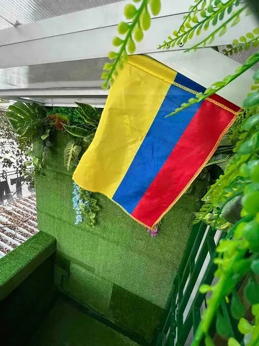 Apartamento Loft-Ubicacion Estadio-Floresta-Laurel Медельин 0*,