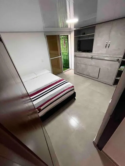 Apartamento Loft-Ubicacion Estadio-Floresta-Laurel Медельин Апартаменты